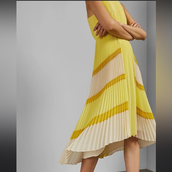 Ted Baker Pleated Nellina Midi yellow dress size 2 / US 6 nwot - Picture 1 of 7